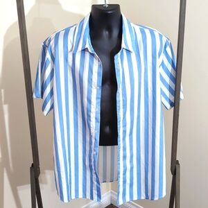 Blue and White Striped Men's Summer Short Sleeved Buttoned Up Shirt